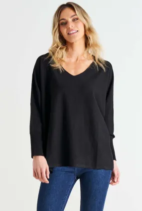 Betty Basics Destiny Oversized Knit Jumper in Black