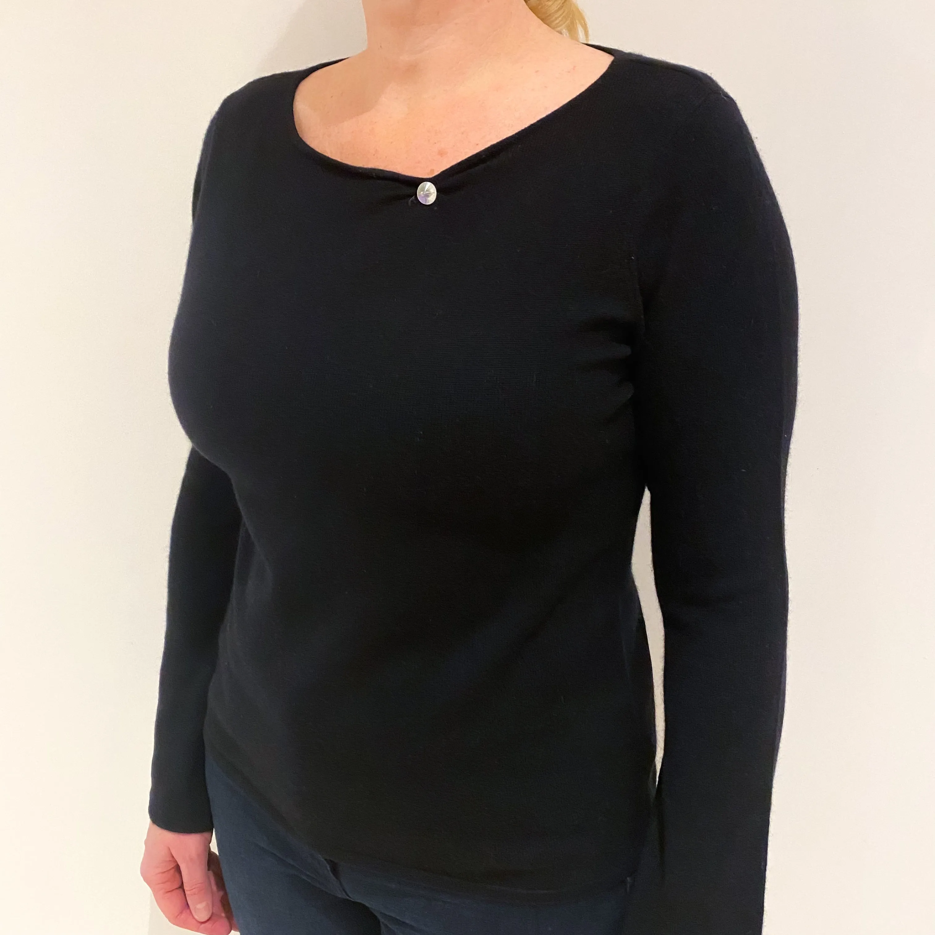 Black Cashmere Boat Neck Jumper Large