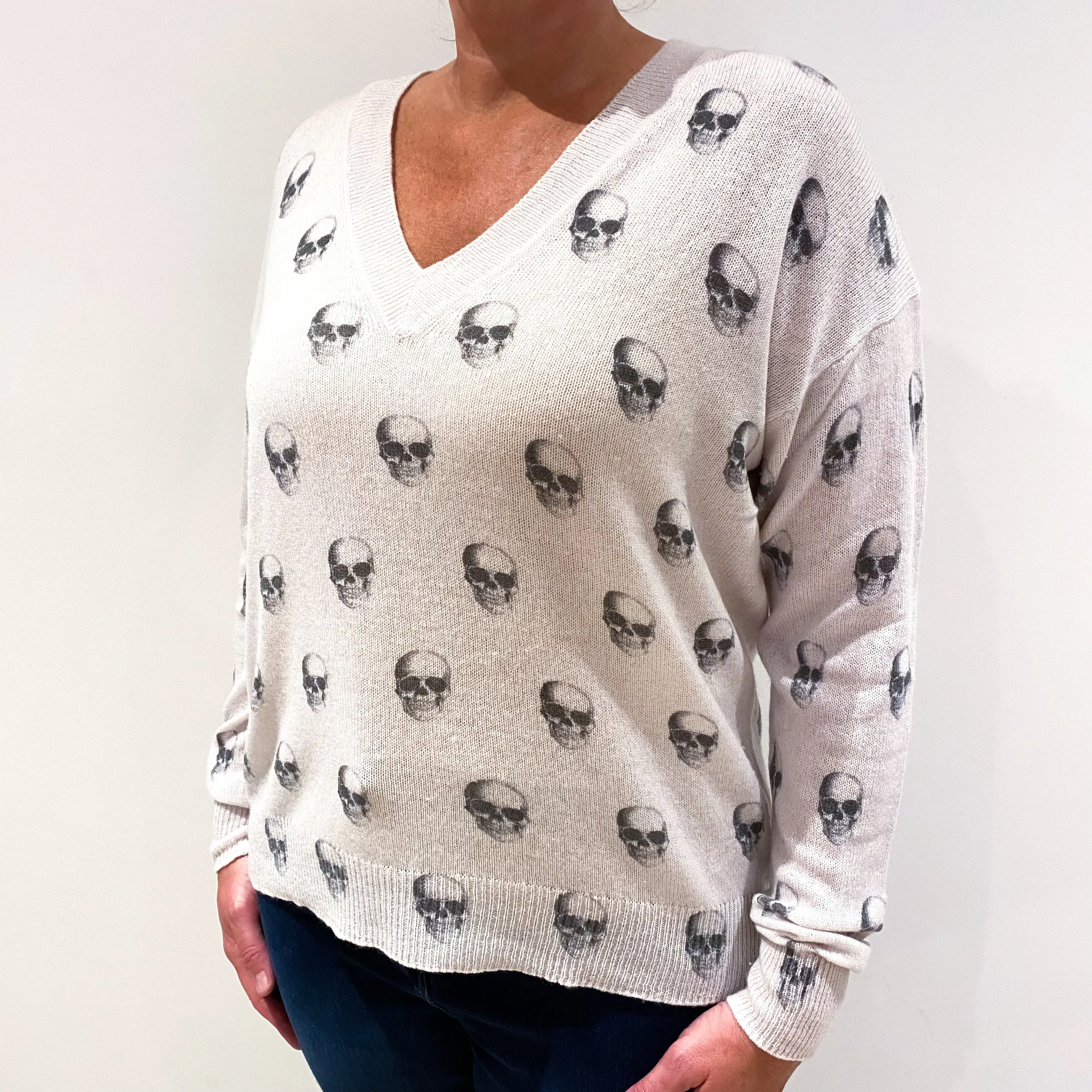 Cream Skull Pattern Slouchy Cashmere V-Neck Jumper Large