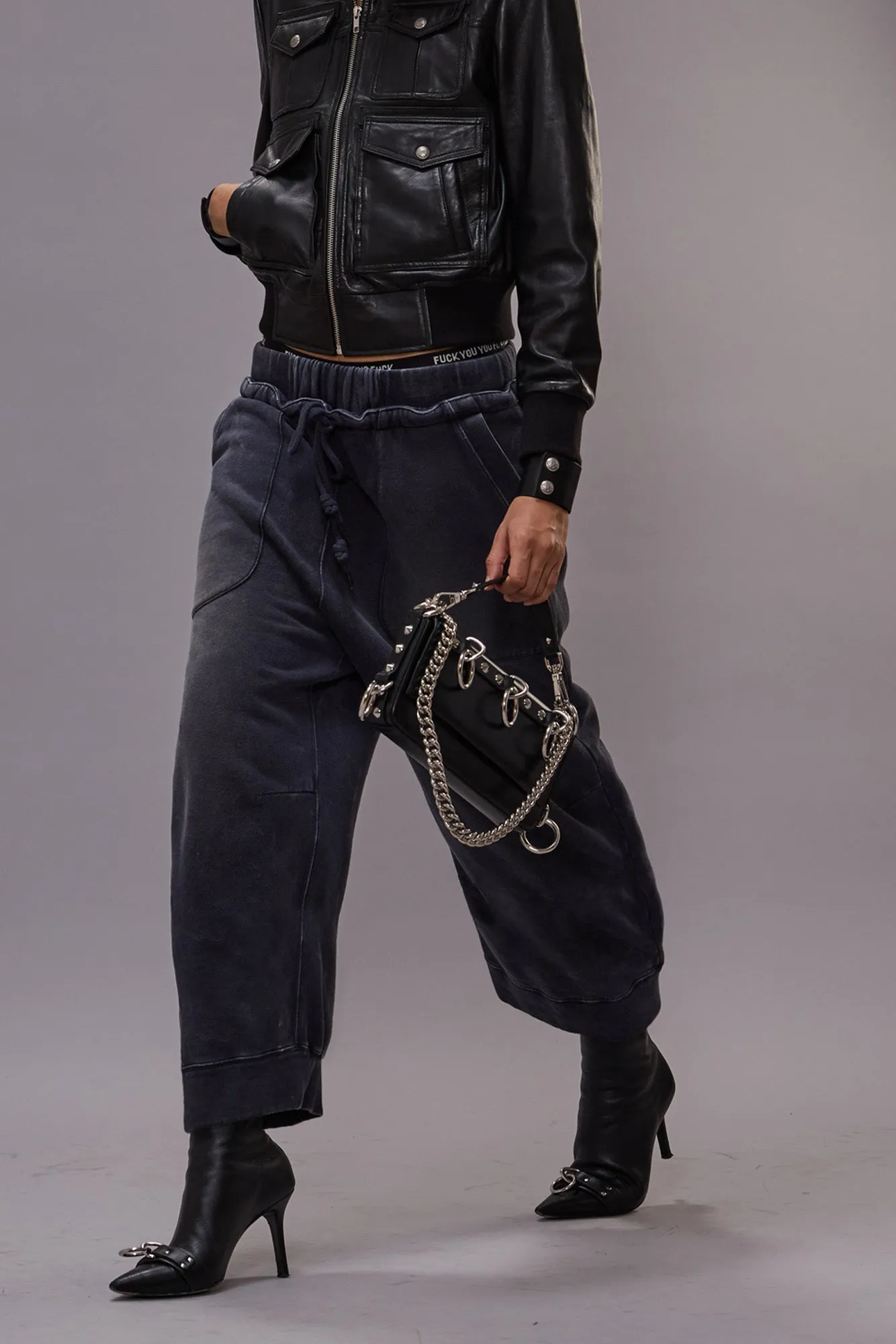 DECONSTRUCTED CROPPED SWEATPANT - NAVY