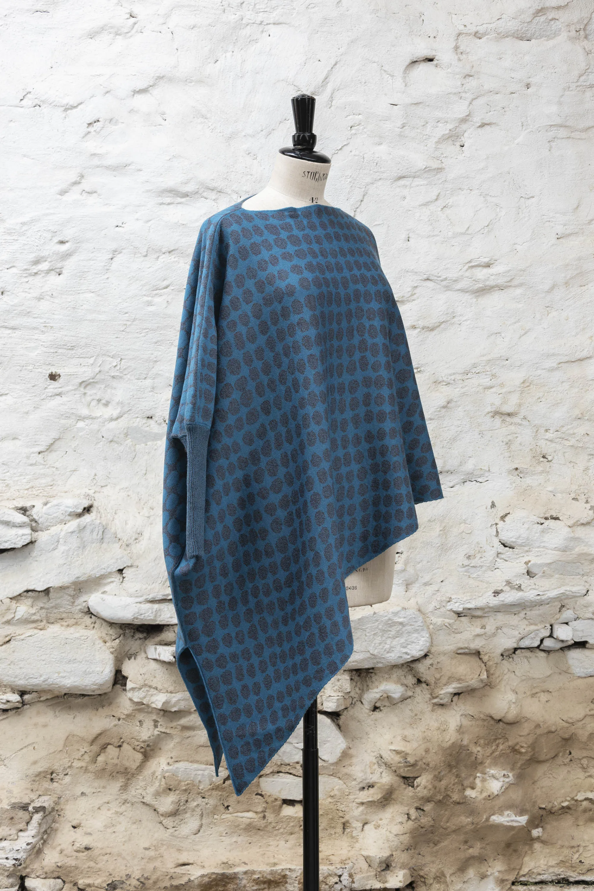 ebb-stanes triangle jumper