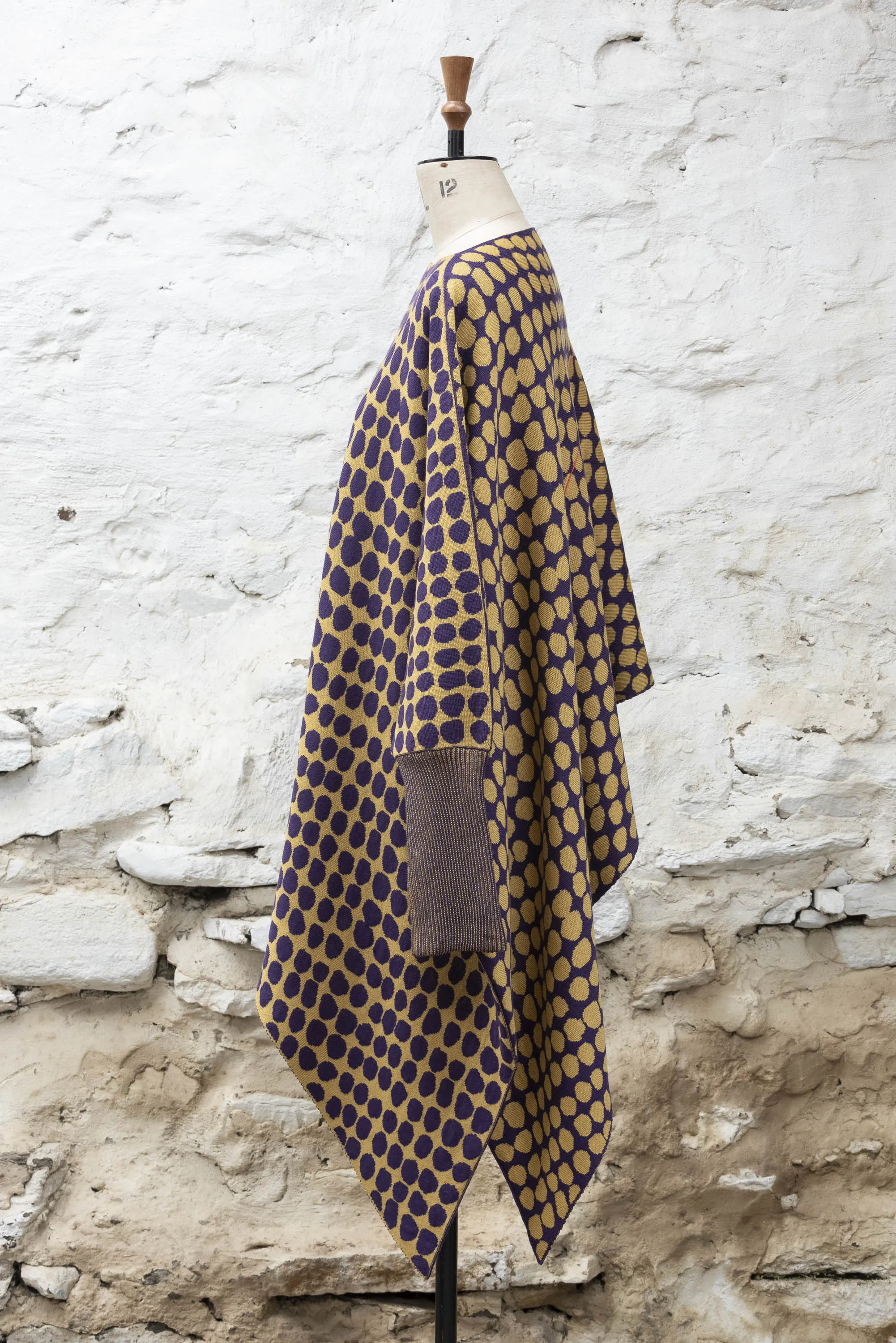 ebb-stanes triangle jumper