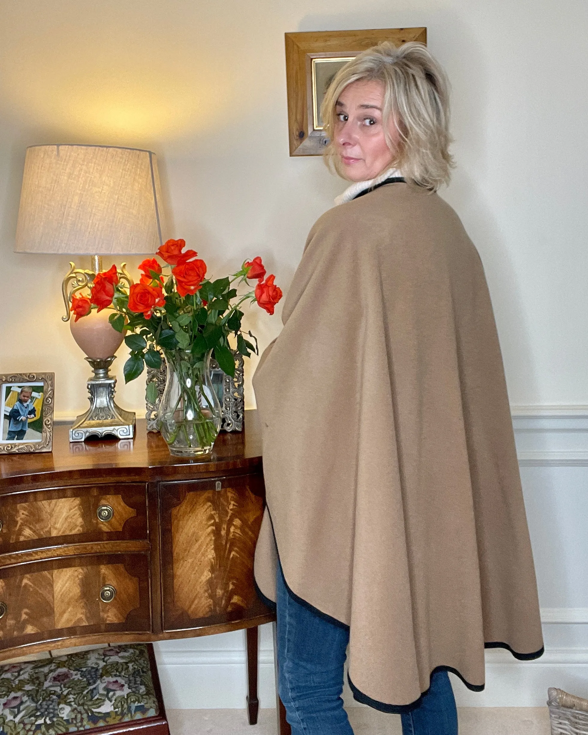 Karen Wool Cashmere Cape