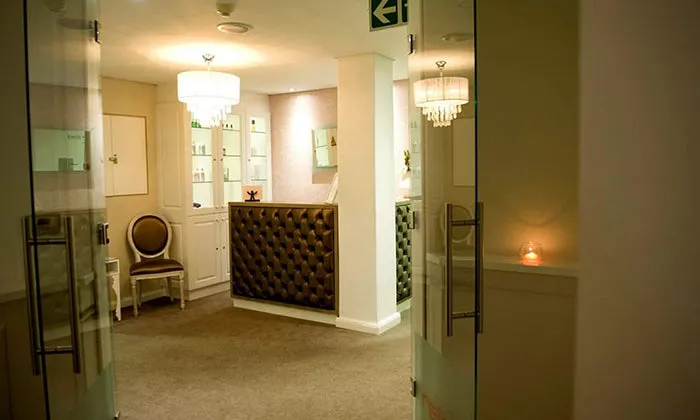 Luxury Back, Neck & Shoulder Massage with Back Scrub & Exfoliation