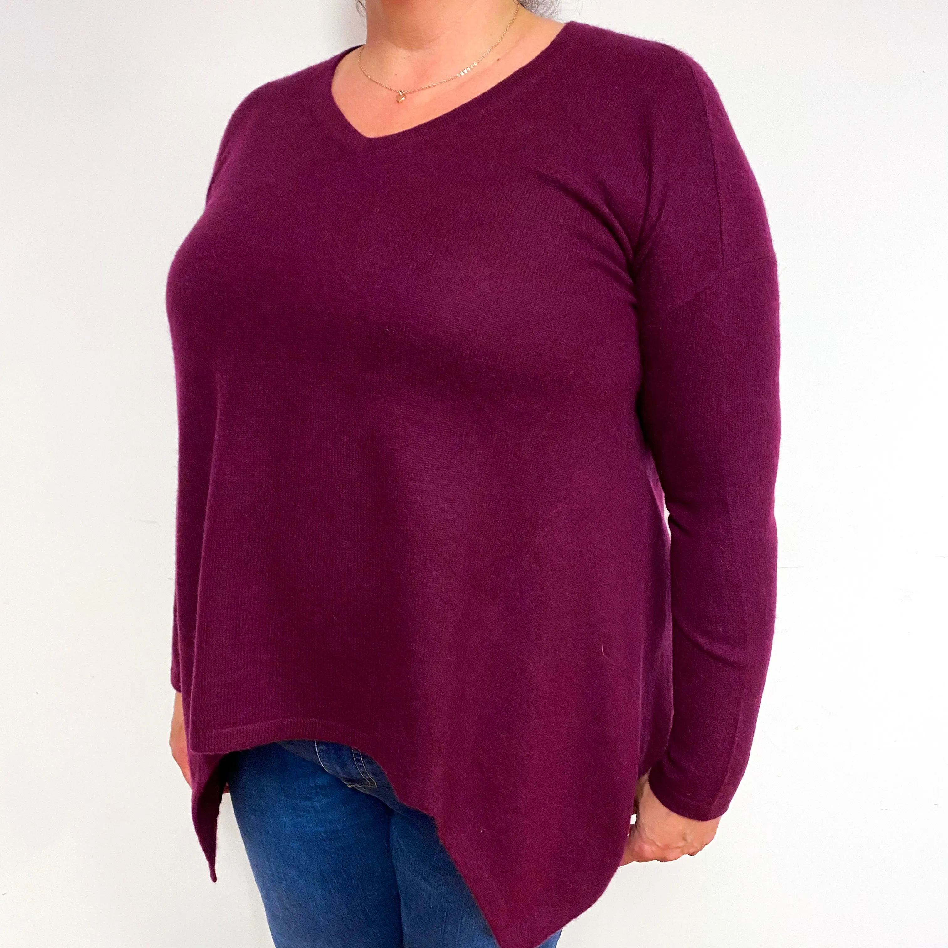 Mulberry Purple Scooped Hem Cashmere  V-Neck Jumper Extra Large