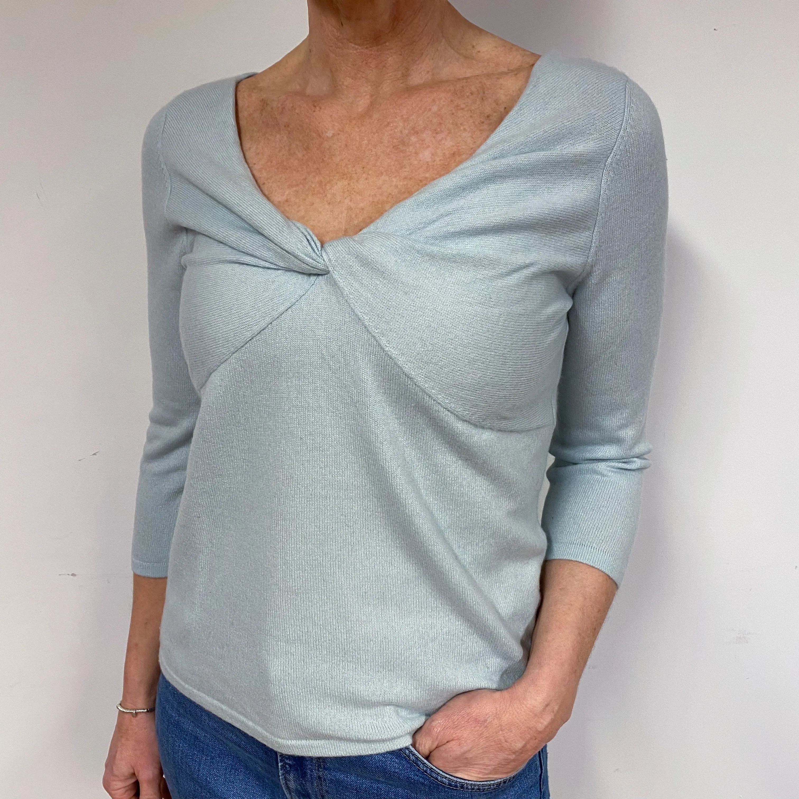 Pale Mint Green Cashmere V-Neck Jumper Medium